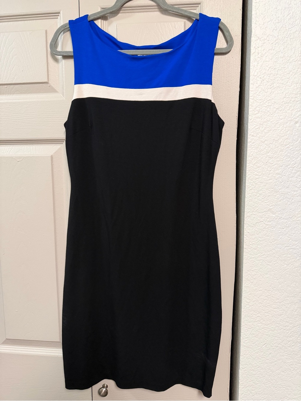 Cache Sleeveless Black Dress with Royal Blue and White Yoke